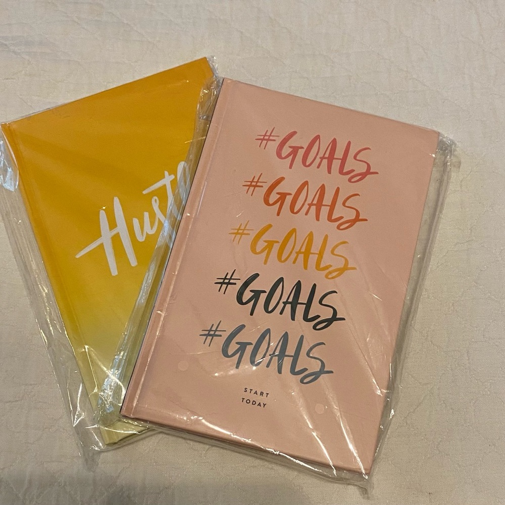 Rachel Hollis Goals books never touched.